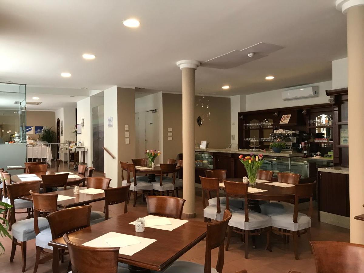 Azur Hotel Beausoleil Eksteriør billede